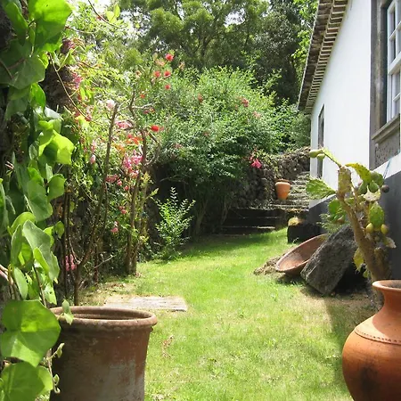 Quinta Do Rossio, Rural Tourism Farm stay Biscoitos (Terceira)