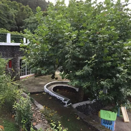 Quinta Do Rossio, Rural Tourism Biscoitos (Terceira)
